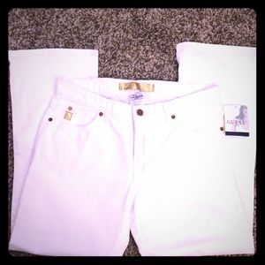 NEW Guess White Cropped Jean Size 29